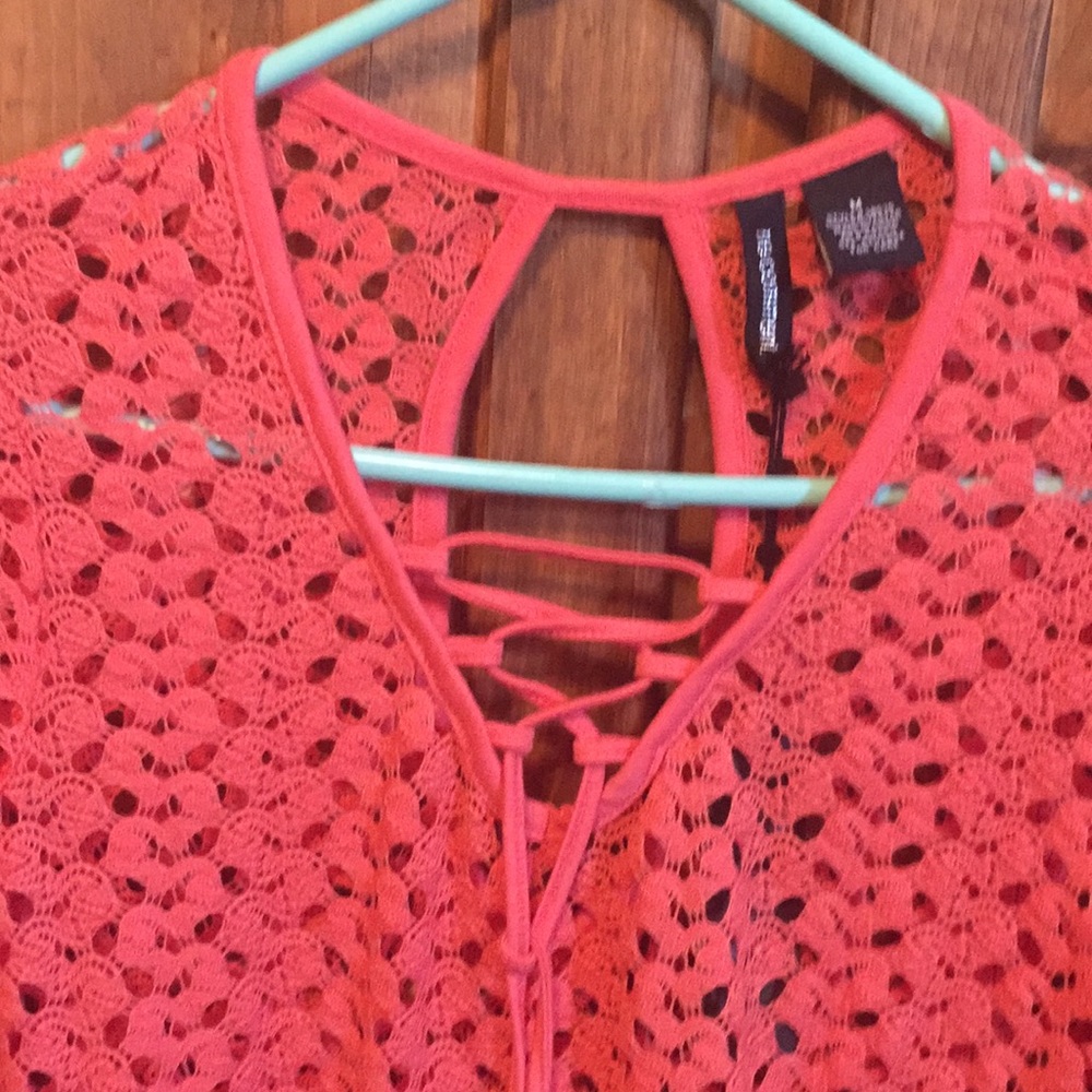 NWT Macy’s No Comment Crocheted Bell Slv Top - Picture 10 of 13